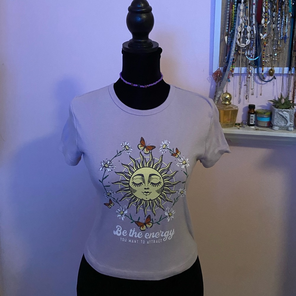 Trendy, detailed, purple, short sleeved, cropped T shirt